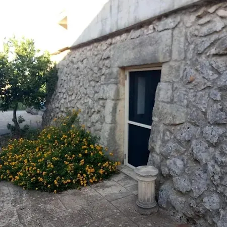 Monolocali Li Furni Apartment Carpignano Salentino